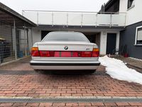 Gebraucht BMW 525 170 PS (125 kW) 1990 Silber Limousine