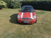 Second-hand Mini Cooper Cabriolet 116 CP (85 kW) 2004 Portocaliu Cabrio