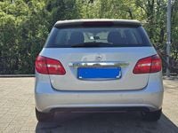 Gebraucht Mercedes B200 156 PS (114 kW) 2012 Grau Kleinwagen
