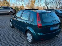 Usata Ford Fiesta 70 CV (51 kW) 2002 Verde Utilitaria