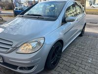 Gebraucht Mercedes B180 109 PS (80 kW) 2007 Silber Van / Kleinbus