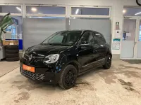 Gebraucht Renault Twingo Urban Night 60 kW (82 PS) 2024 Schwarz (noir etoile perleffekt) Kleinwagen