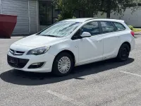 Gebraucht Opel Astra Selection 110 PS (80 kW) 2013 Weiß Kombi