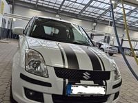 Gebraucht Suzuki Swift 92 PS (67 kW) 2010 Weiß Kleinwagen