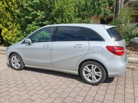 Gebraucht Mercedes B220 184 PS (135 kW) 2015 Silber Van / Kleinbus