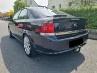 Gebraucht Opel Vectra Edition 155 PS (114 kW) 2008 Schwarz Limousine