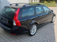 Gebraucht Volvo V50 Summum 109 PS (80 kW) 2010 Schwarz Kombi