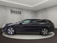 Gebraucht VW Passat Elegance 193 PS (141 kW) 2024 Grenadillschwarz metallic Kombi