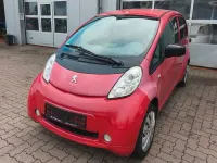Gebraucht Peugeot iON Basis 35 kW (48 PS) 2011 Rot Kleinwagen
