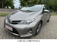 Gebraucht Toyota Auris Edition 124 PS (91 kW) 2015 Braun Limousine