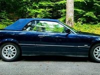 Gebraucht BMW 320 Cabriolet 150 PS (110 kW) 1999 Blau Cabrio