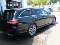 Second-hand Mercedes E300 265 CP (194 kW) 2023 Negru Break