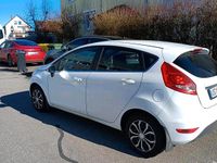 Gebraucht Ford Fiesta 82 PS (60 kW) 2010 Weiß Kleinwagen