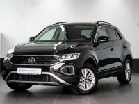 Gebraucht VW T-Roc Life 150 PS (110 kW) 2024 Deep black perleffekt (metallic) SUV