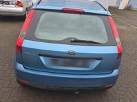 Gebraucht Ford Fiesta Trend 69 PS (50 kW) 2003 Blau Kleinwagen