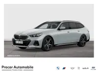 Gebraucht BMW 520 M Sport 197 PS (144 kW) 2025 Grau Kombi