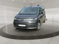 Gebraucht VW T7 Style 150 PS (110 kW) 2025 Grau Van