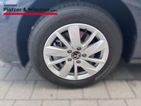 Neu VW Caddy Maxi 122 PS (89 kW) 2025 Blau Van / Kleinbus