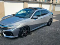 Gebraucht Honda Civic Prestige 220 PS (161 kW) 2017 Silber Limousine