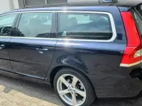 Gebraucht Volvo V70 Momentum 120 PS (88 kW) 2016 Blau Kombi