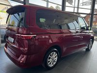 Usado VW Multivan 150 HP (110 kW) 2024 Vermelho Monovolume