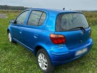 Gebraucht Toyota Yaris 65 PS (47 kW) 2003 Blau Kleinwagen