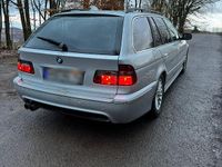 Gebraucht BMW 530 231 PS (169 kW) 2001 Silber Kombi