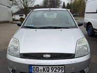 Gebraucht Ford Fiesta 80 PS (58 kW) 2004 Silber Kleinwagen
