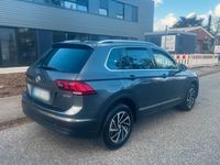 Gebraucht VW Tiguan 149 PS (109 kW) 2019 Grau SUV