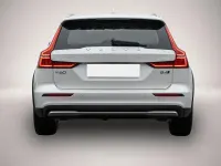 Gebraucht Volvo V60 CC Plus 197 PS (144 kW) 2023 Manufacturer Kombi
