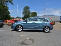 Gebraucht Mercedes B200 156 PS (114 kW) 2013 Blau Van / Kleinbus