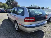 Gebraucht Volvo V40 122 PS (89 kW) 2001 Silber Kombi