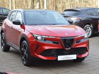 Neu Alfa Romeo Junior Edizione Speciale 145 PS (106 kW) 2026 Rot SUV