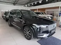 Gebraucht Volvo XC90 Ultimate 235 PS (172 kW) 2022 Onyx black / metallic SUV