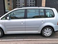 gebraucht VW Touran Benzin panorama 1Hand. 5 Sitze