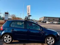 Gebraucht VW Golf V Comfortline 102 PS (75 kW) 2005 Blau Kleinwagen