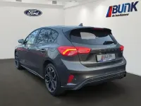 Gebraucht Ford Focus ST-Line X 155 PS (114 kW) 2022 Magneticgrau met Limousine
