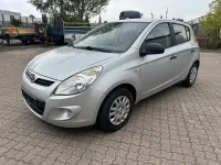 Gebraucht Hyundai i20 78 PS (57 kW) 2009 Silber Kleinwagen