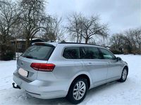 Gebraucht VW Passat 150 PS (110 kW) 2018 Kombi