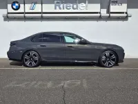 Gebraucht BMW 740 M Sport 299 PS (219 kW) 2025 Bmw individual dravitgrau Limousine
