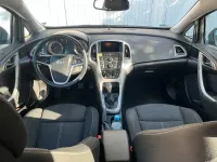 Gebraucht Opel Astra 110 PS (80 kW) 2013 Grau Kombi