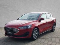 Usado Ford Focus Titanium 155 CV (114 kW) 2022 Rojo Utilitario