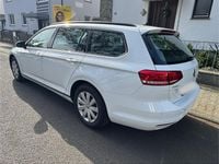 Gebraucht VW Passat 150 PS (110 kW) 2017 Weiß Kombi