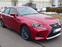 Gebraucht Lexus IS300h Luxury Line 223 PS (164 kW) 2017 Rot Limousine