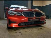 Gebraucht BMW 318 Advantage 150 PS (110 kW) 2019 Orange Limousine