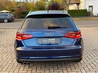 Gebraucht Audi A3 Ambiente 125 PS (91 kW) 2016 Blau Limousine