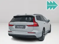 Gebraucht Volvo V60 177 PS (130 kW) 2024 Grau Kombi