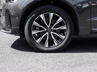 Gebraucht Volvo XC60 Plus 197 PS (144 kW) 2023 Grau SUV