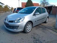 Gebraucht Renault Clio II 90 PS (66 kW) 2006 Grau Kleinwagen