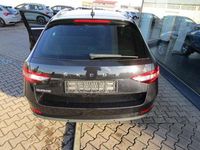 Gebraucht Skoda Superb Ambition 150 PS (110 kW) 2024 Schwarzmagic perleffekt Kombi